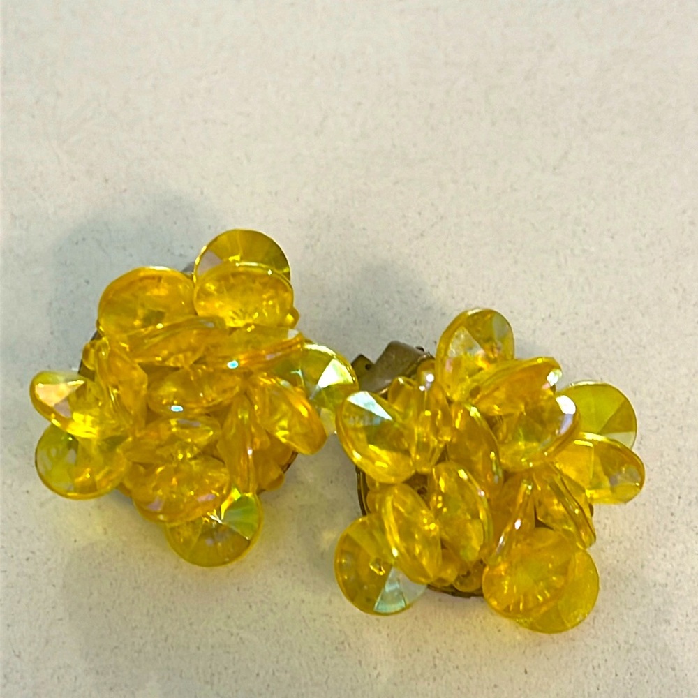 Vintage clip on yellow plastic bobble earrings
